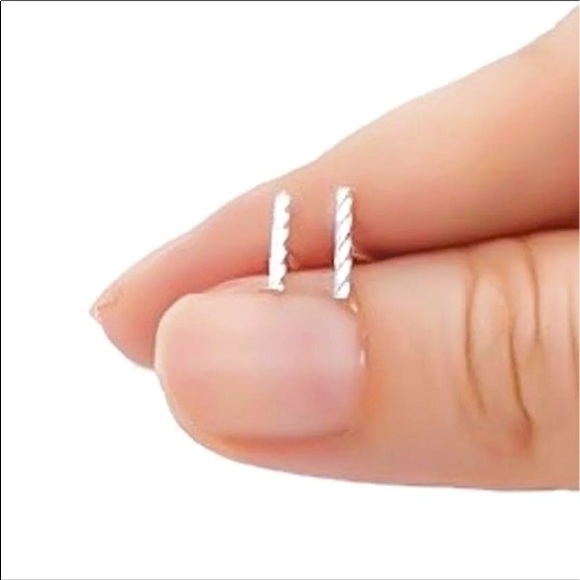 tiny twisted bar stick stud post earrings 925 sterling silver rose/gold filled - Picture 1 of 10